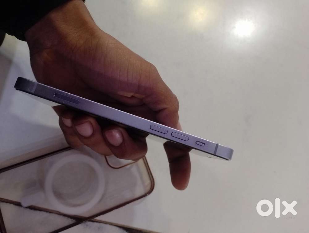 I phone 12 face id on hai