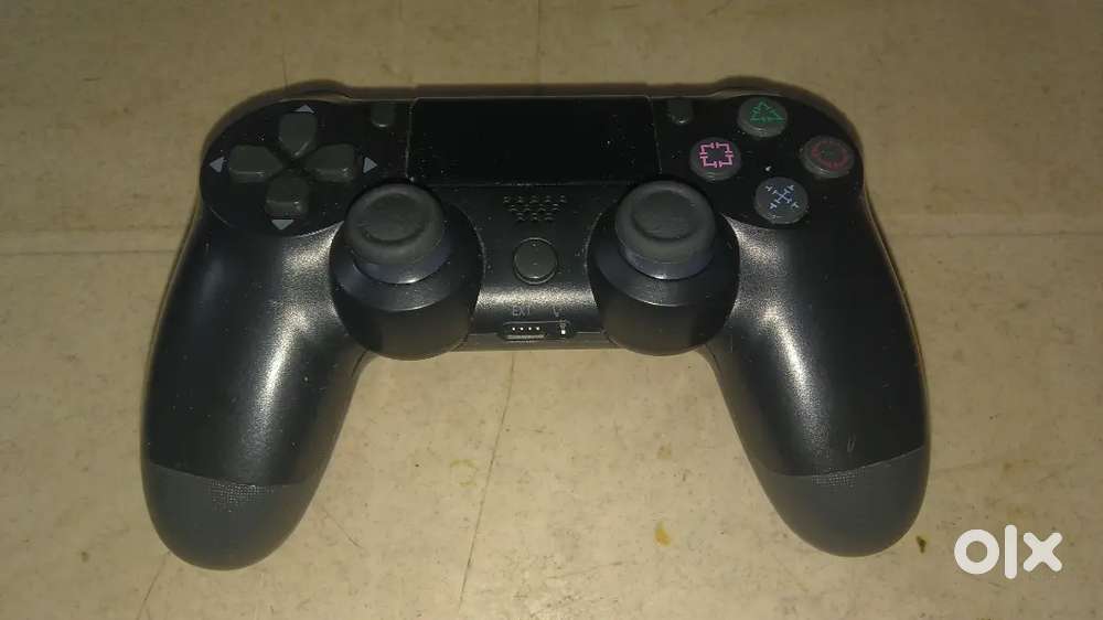 PS 4 controller