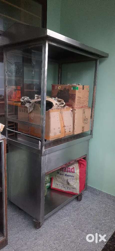 Restaurant ka saaman on good Condition