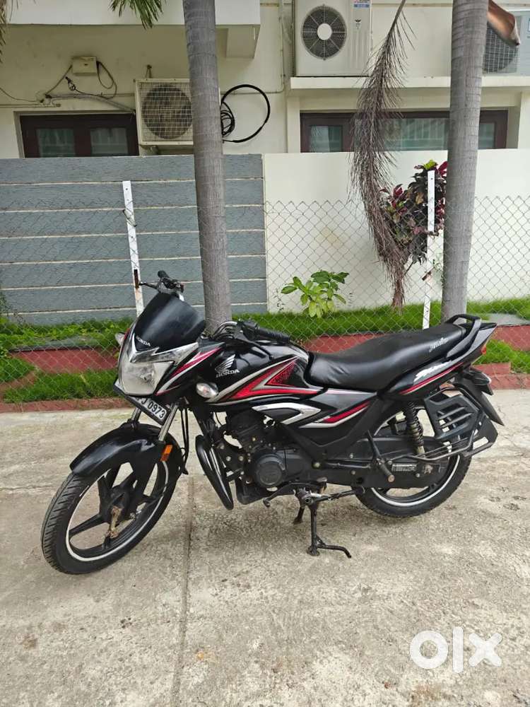 Honda CB Shine  - Self Start , Scratch less , Excellent Condition  .