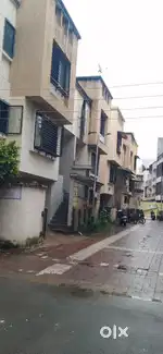 ISHITA PARK ROW HOUSE