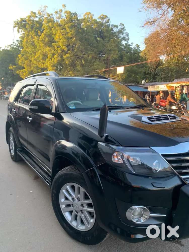 Toyota Fortuner 2010 Diesel 184000 Km Driven