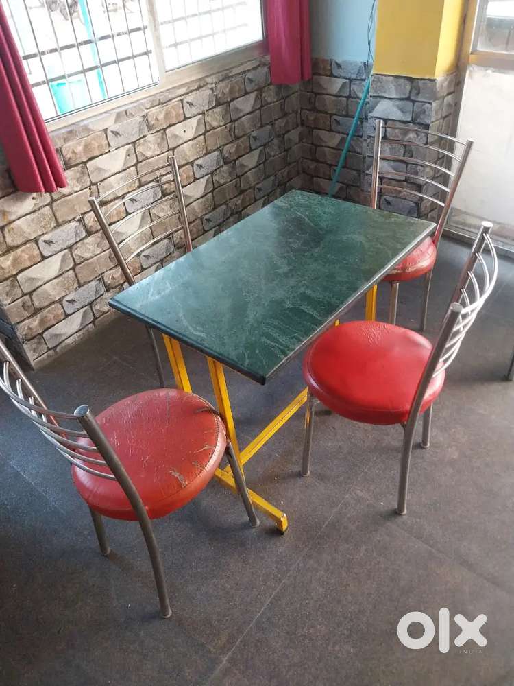 marvel tables and chairs