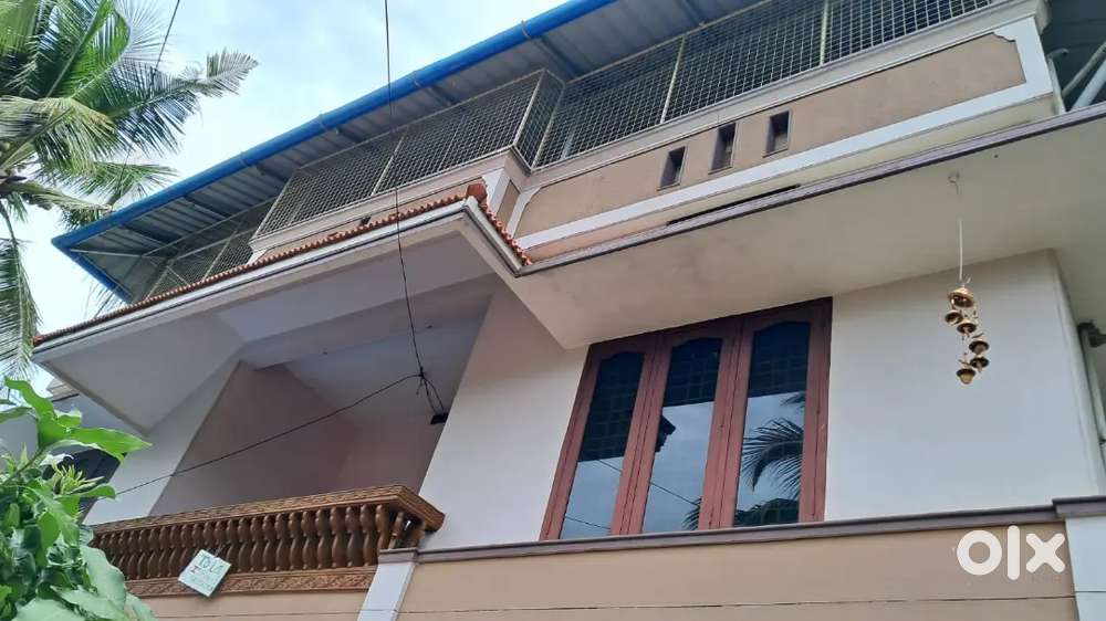 Individual house first floor For Rent