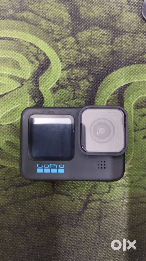 GoPro Hero 10 with memory card with extra battery