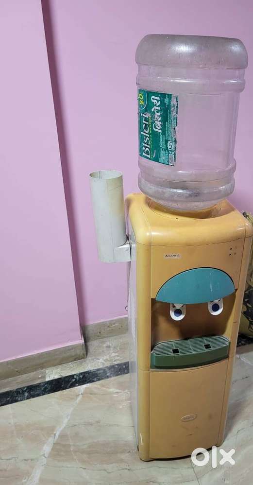 Atlantis Hot & Cold Water Dispenser with Bisleri Water Bottle