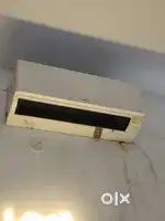 Hitachi split AC