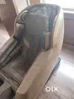 Massaging chair