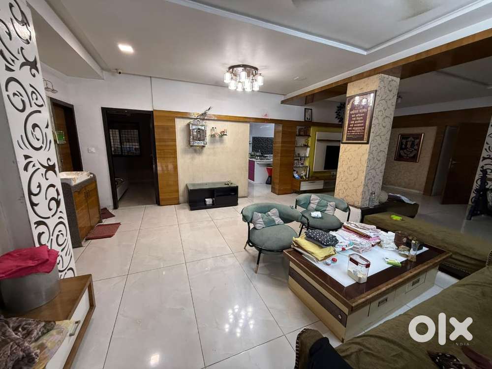 4BHK FURNISHED BUNGLOW NEAR TO ENTRANCE