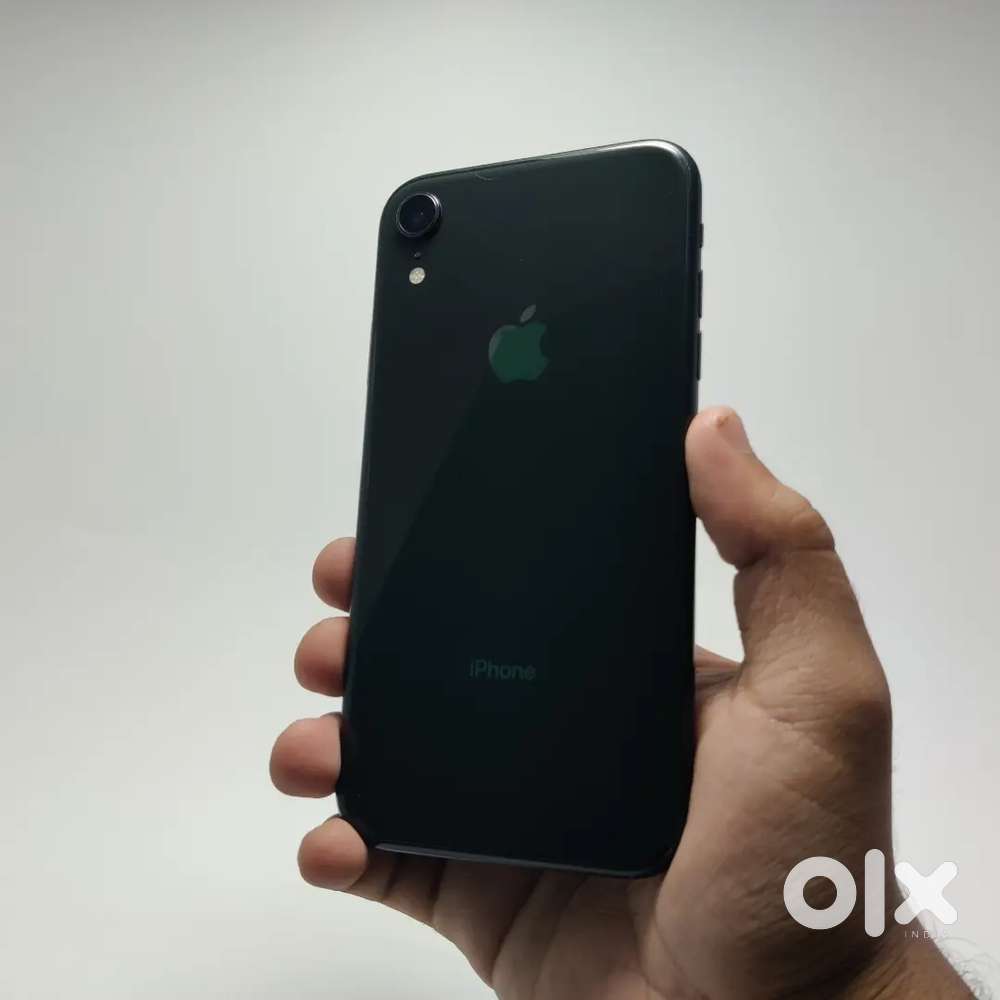 XR 128 GB BLACK COLOUR