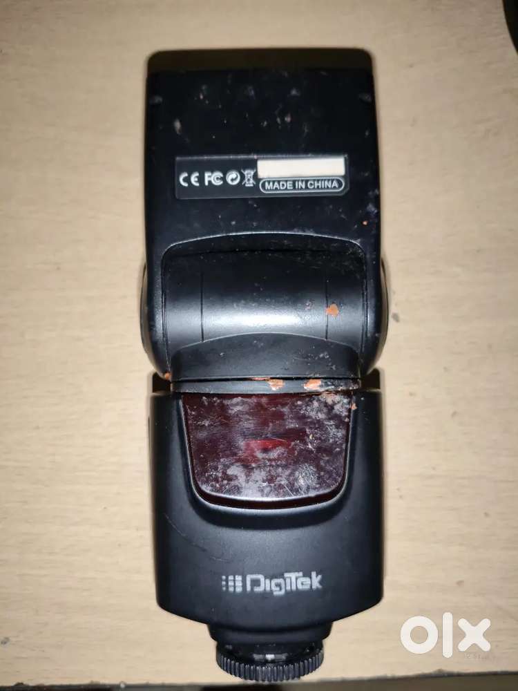 Digitek Camera Flash