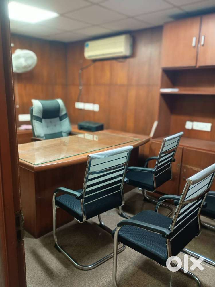 OFFICE SPACE IN CELLAR