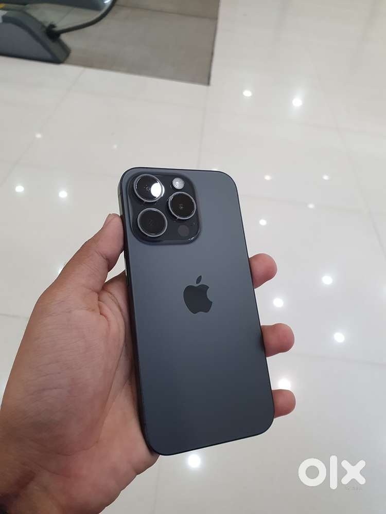 iphone 15 pro , 256 gb , black titanium