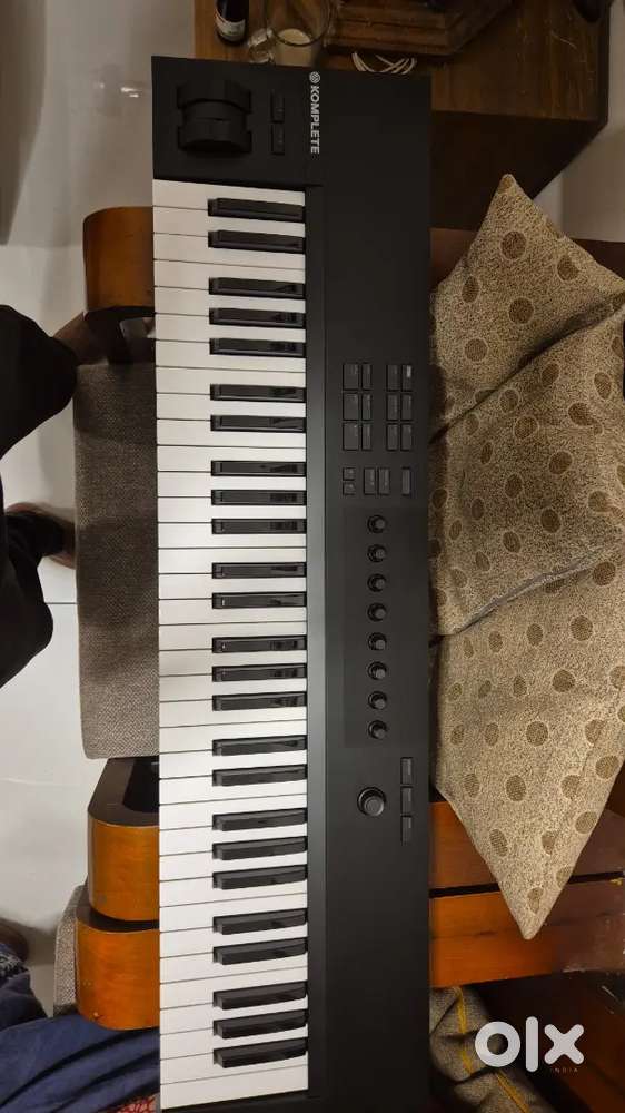 Native instruments komplete kontrol a 61