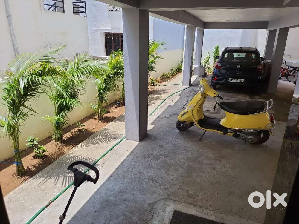 2bhk flat in krishna nagar