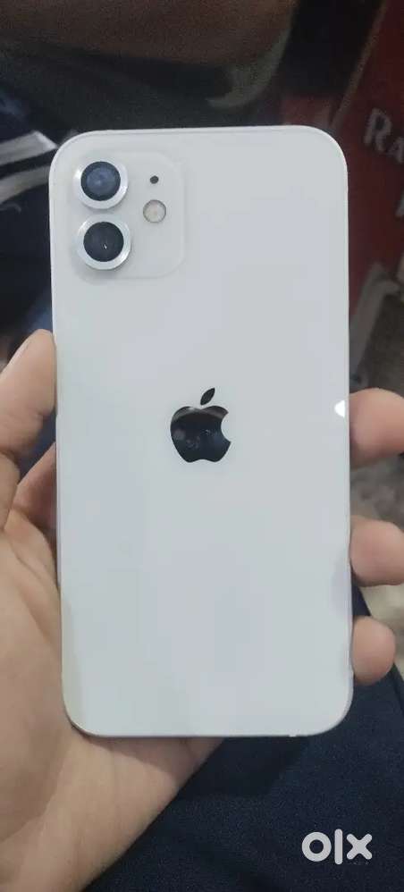 Iphone 12.