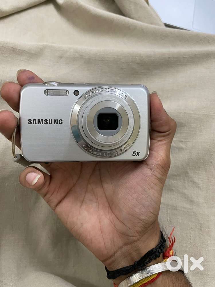 Samsung PL20 Camera  Digicam with Box