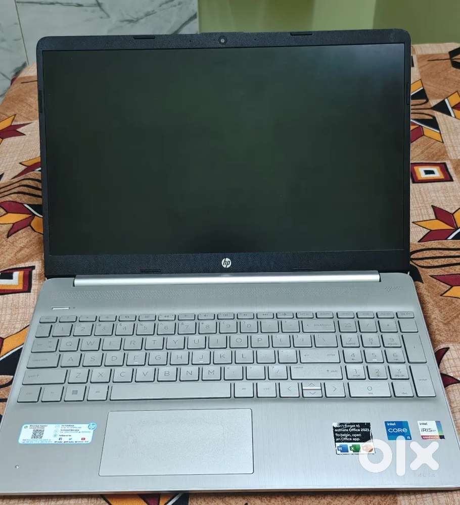 HP Laptop 15s (12th Gen i5-1240P, 8GB RAM, 512GB SSD)