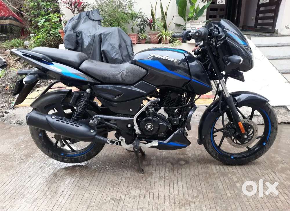 Pulser 125 top model