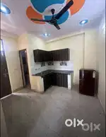 Need 1 room mate only for girl noida sector 15