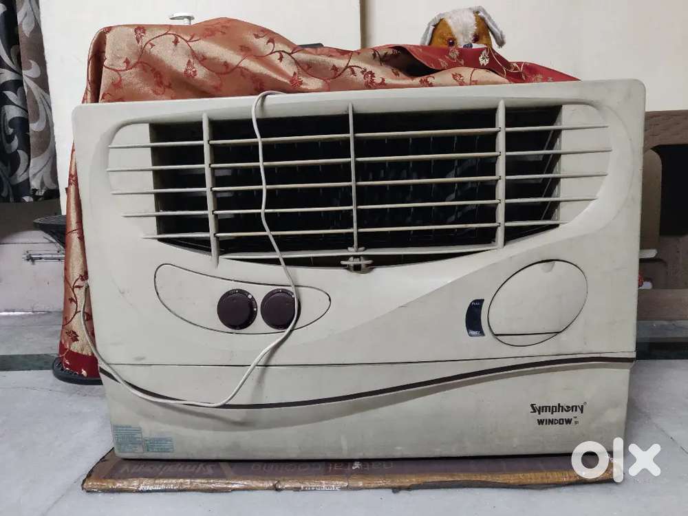 Symphony 50 litre window cooler