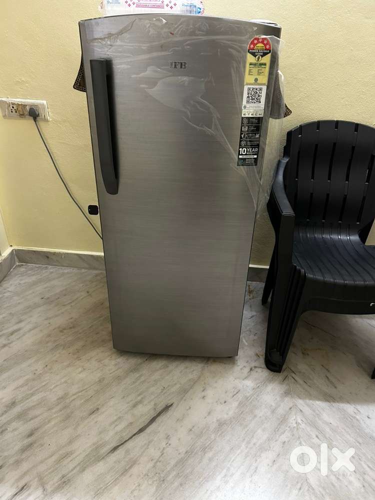 Single door fridge
