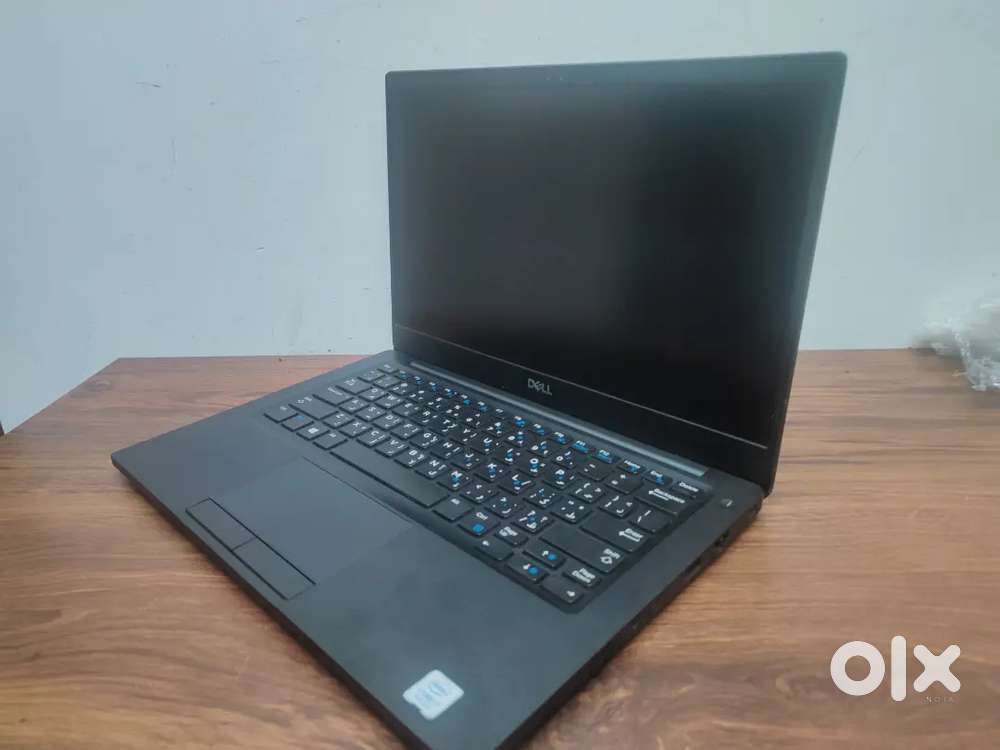 Dell Latitude 7390 / i7 8th Gen / 16GB RAM / 240GB SSD