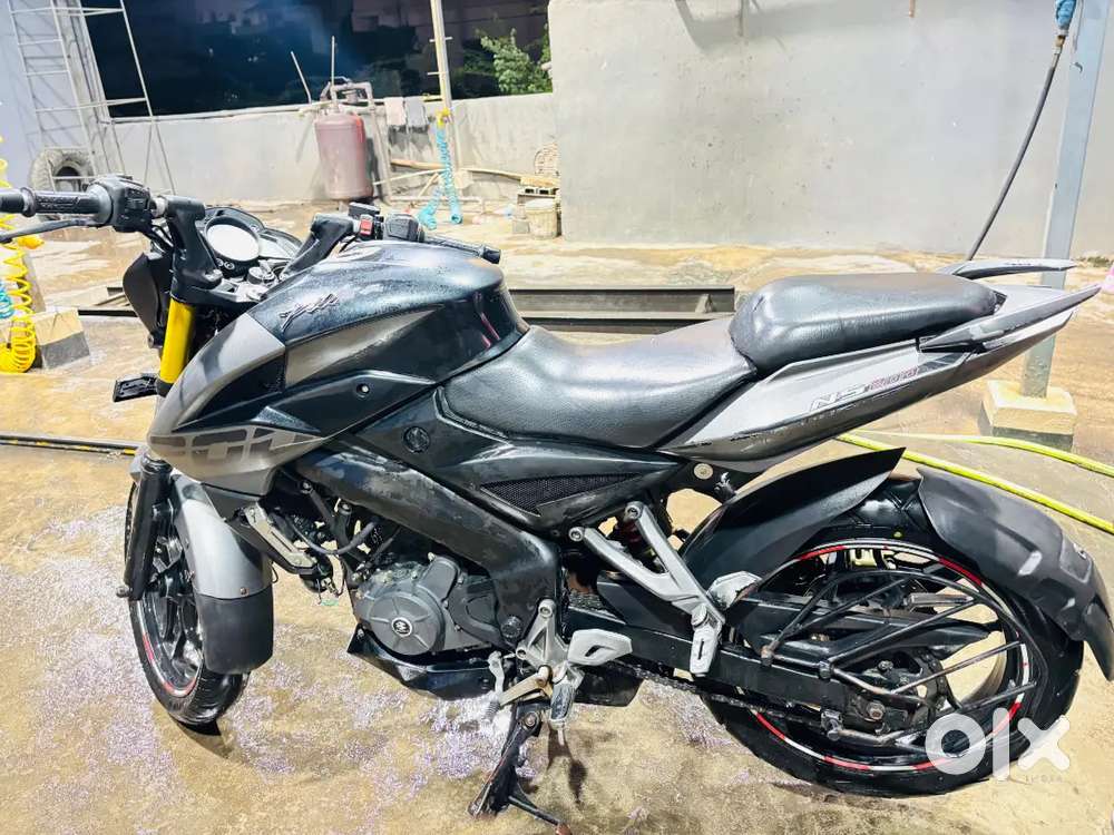 Pulsar NS 200 For sale