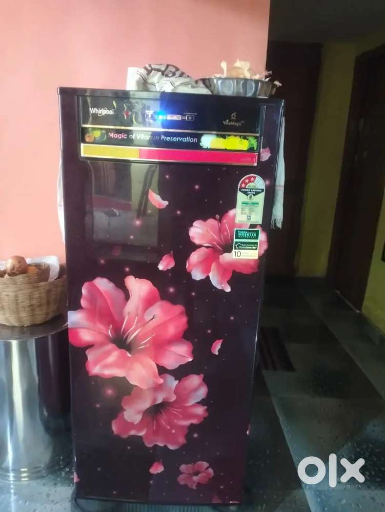 Purana fidge bechna hai