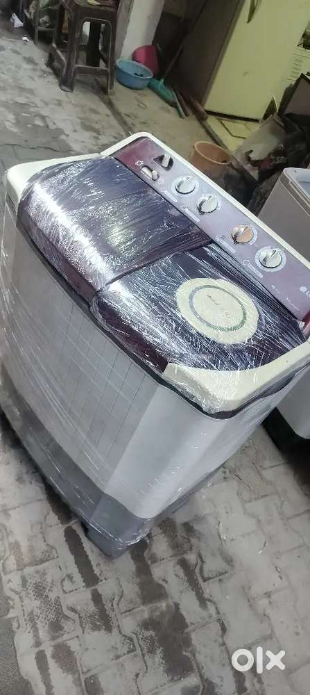 Brand new condition washing machine LG company semi automatic