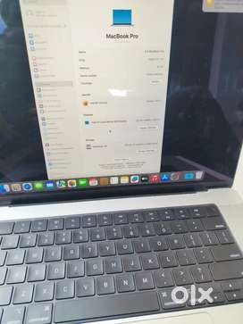 Apple macbook pro 16 inched M1max  32gb ram 512gb ssd