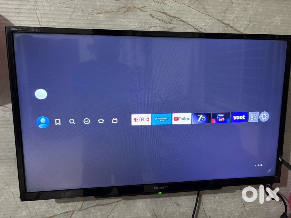 Sony 32inch TV (With fire stick)
