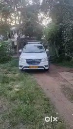 TOYOTA INNOVA (2013) 2.5 G, 7 Seater