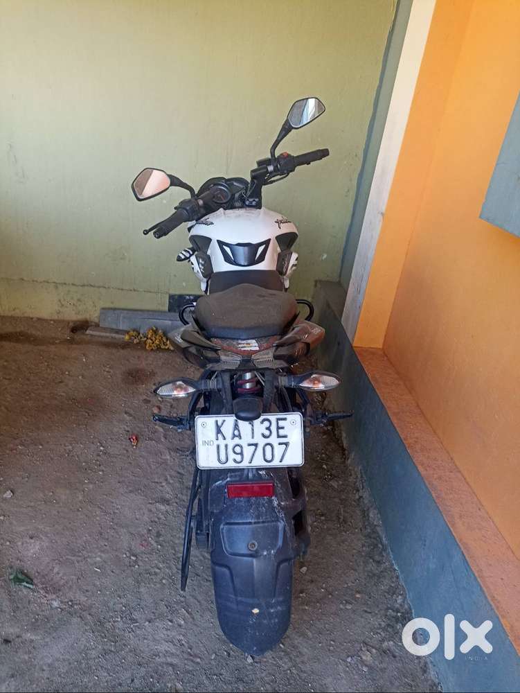 Pulsar ns200 2021 model bs6