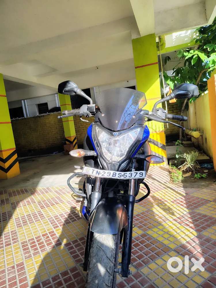 Pulsar NS160 Dual disk-Single ABS-43 kmpl mileage.