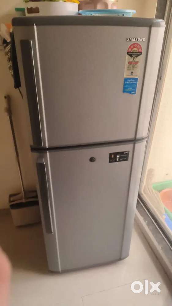 SAMSUNG DOUBLE DOOR FRIDGE 208ltr
