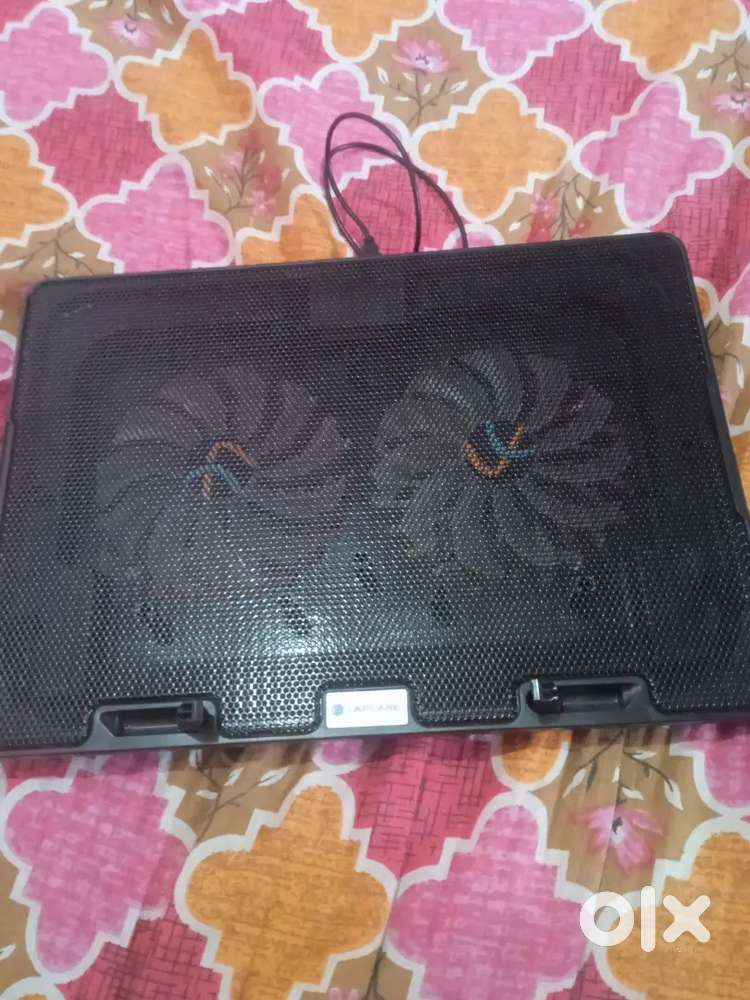 Laptop cooling pad