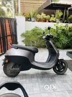 OLA S1 AIR 2023 model 8 years warranty, good condition, no accident.