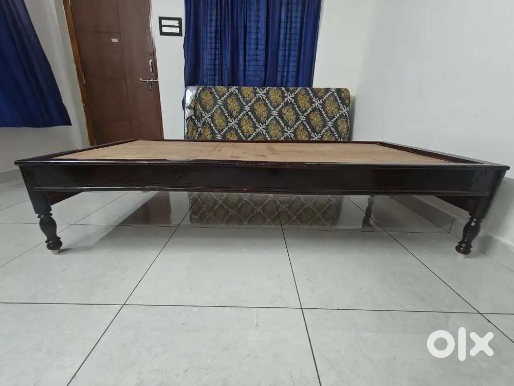 Diwan cot 3*6 size