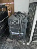 1 UPS WITH 36 BATTERIES