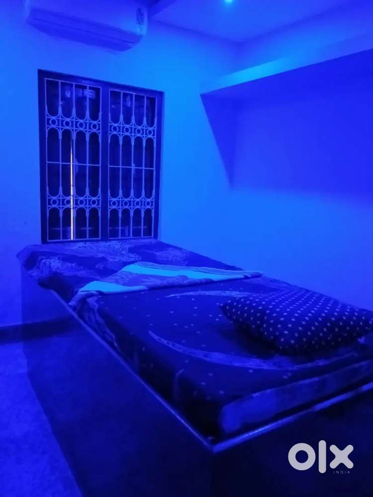 The royal unisex salon and spa