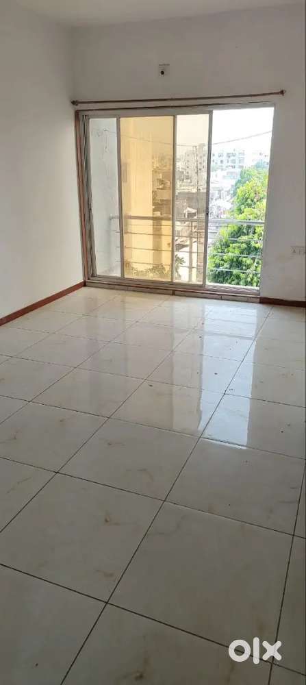 2 Female room mates required in 2 BHK flat working/student@Bhaktinagar