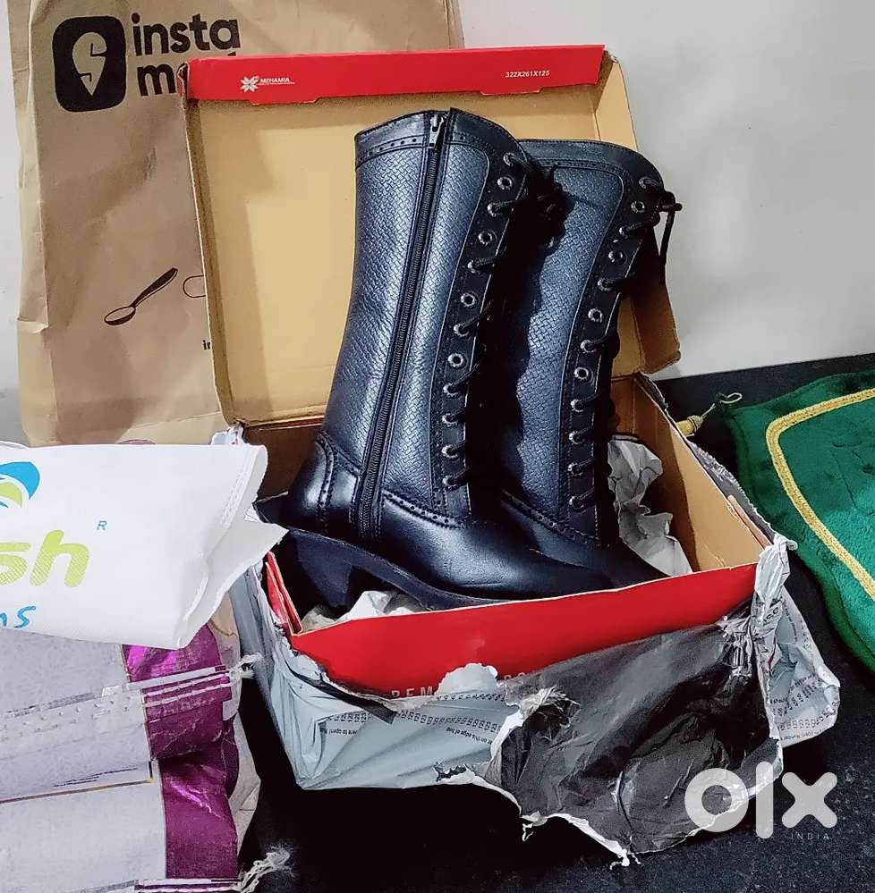 Long boot  brand new