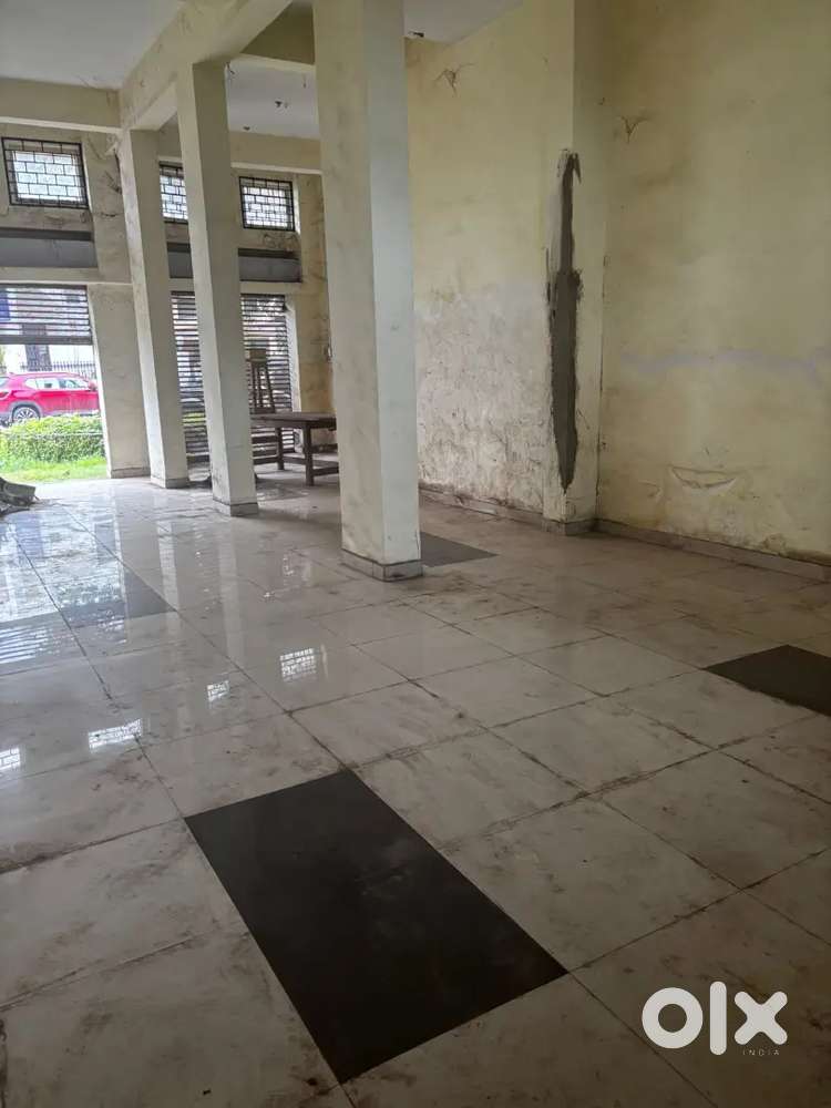 82+82M² SHOP/GODOWN IN CARANZALIM