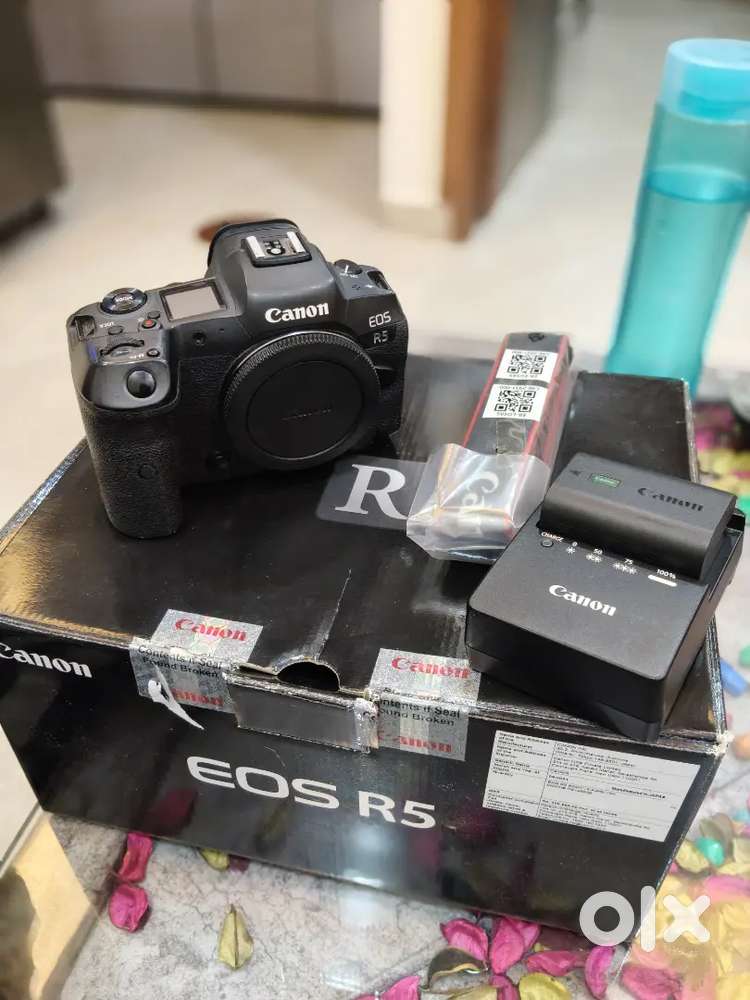 Canon r5 body good condition
