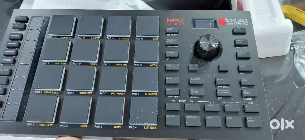 Akai professional mpc studio