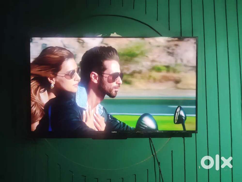 43 INCH REAL ME ANDROID LED NEW CONDITION