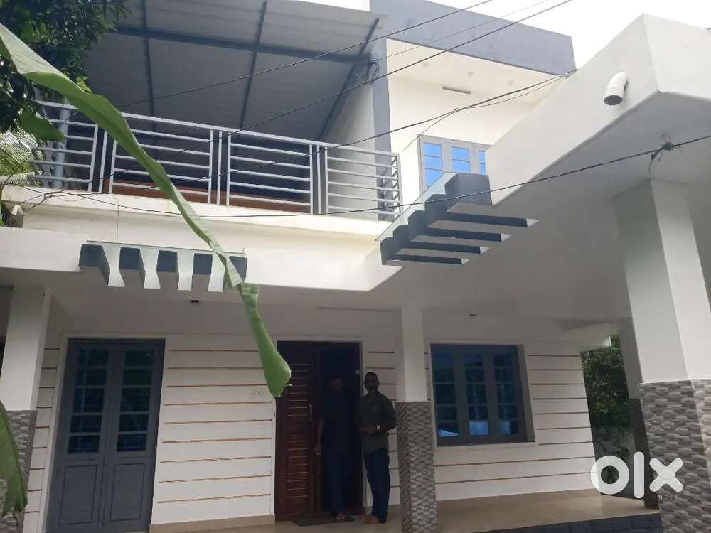 5 Cent 1500 Sqft 3 Bhk House Ayyanthole Thrissur