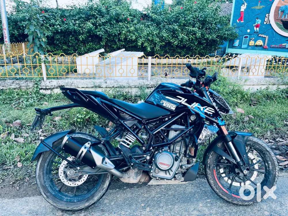Good condition 3 years warranty engine and etrical parts