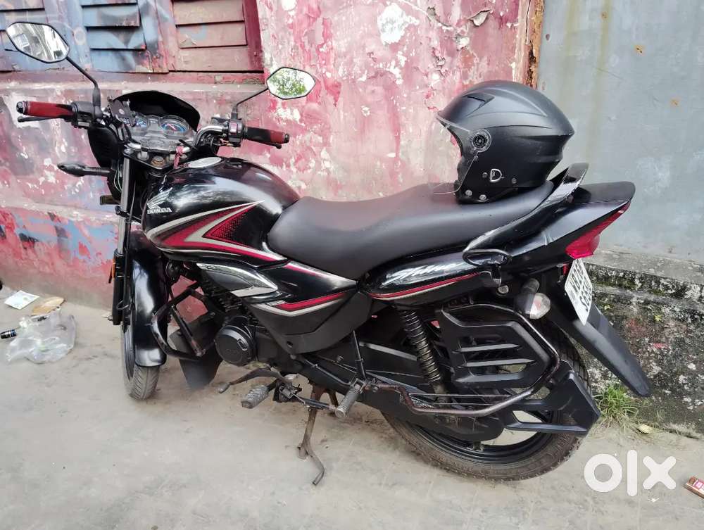 SHINE 125 BS6